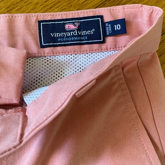 Boys vineyard vines performance shorts - Picture 2 of 2